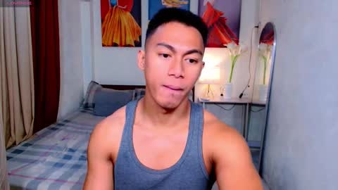 Snapshot of pinoymilker chatting on 3, 1, 2025 ethan online show from 3, 1, 2025