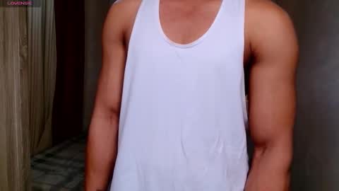 Snapshot of pinoymilker chatting on 25, 1, 2025 ethan online show from 25, 1, 2025