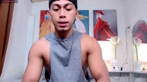 Snapshot of pinoymilker chatting on 17, 2, 2025 ethan online show from 17, 2, 2025