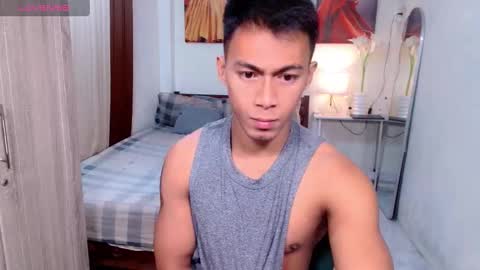 Snapshot of pinoymilker chatting on 5, 3, 2025 ethan online show from 5, 3, 2025