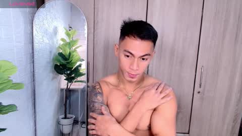 Snapshot of pinoymilker chatting on 10, 9, 2025 ethan online show from 10, 9, 2025