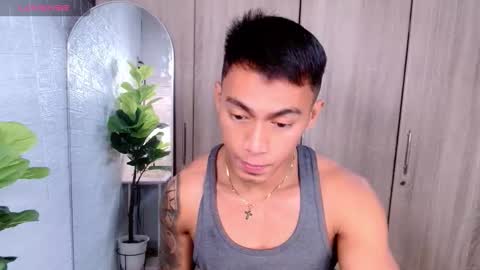 Snapshot of pinoymilker chatting on 12, 9, 2025 ethan online show from 12, 9, 2025