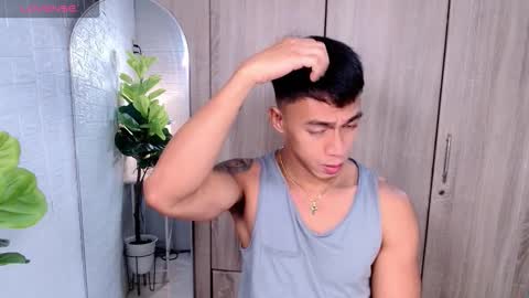 Snapshot of pinoymilker chatting on 1, 10, 2025 ethan online show from 1, 10, 2025