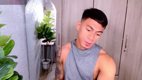 Snapshot of pinoymilker chatting on 23, 11, 2025 ethan online show from 23, 11, 2025