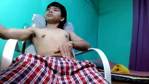 Snapshot of pinoymonstercock_xx chatting on 25, 10, 2025 WIN WIN JAY AR online show from 25, 10, 2025