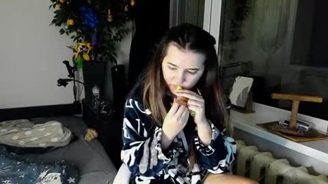 Eugenia online show from 5, 3, 2025