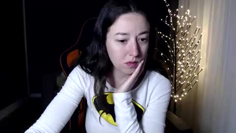 piscesgirl06 online show from 19, 1, 2026