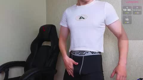 Snapshot of pistonpojizni chatting on 12, 12, 2024 STRONGBEAUTY online show from 12, 12, 2024