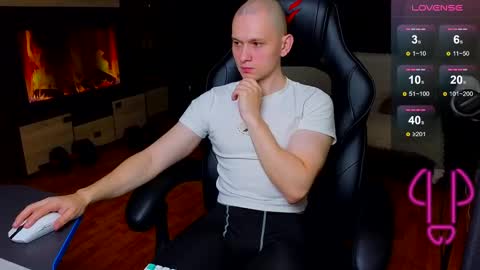 Snapshot of pistonpojizni chatting on 30, 1, 2025 STRONGBEAUTY online show from 30, 1, 2025