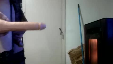 Snapshot of pitulinsissy chatting on 21, 12, 2025 pitulinsissy online show from 21, 12, 2025