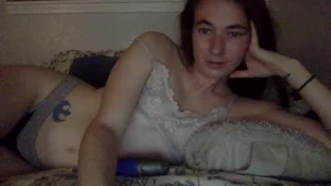 Snapshot of pixie_bella chatting on 28, 10, 2025 pixie_bella online show from 28, 10, 2025