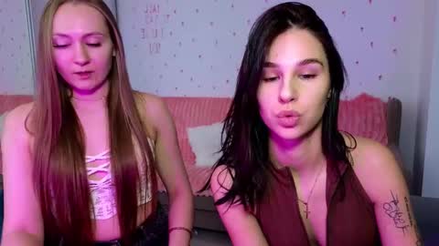 Snapshot of pixie_molly chatting on 10, 2, 2026 Molly online show from 10, 2, 2026