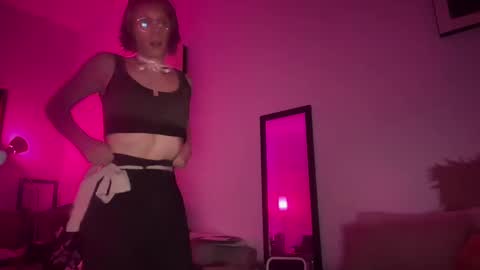 pixie_praxis online show from 5, 2, 2025