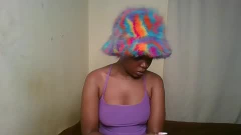 Snapshot of pixie_roman chatting on 11, 2, 2025 Majesty online show from 11, 2, 2025