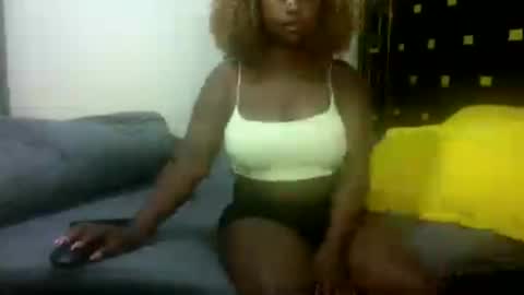 Snapshot of pixietease1 chatting on 19, 6, 2026 pixietease1 online show from 19, 6, 2026