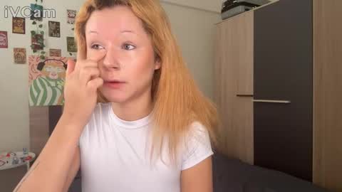 Snapshot of pixieyes0n chatting on 3, 2, 2026 Daryl online show from 3, 2, 2026