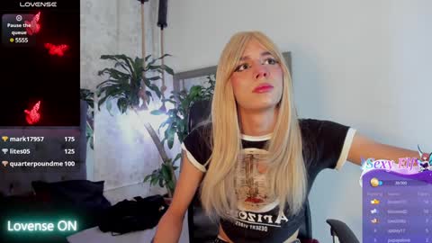 Snapshot of pixy_20 chatting on 13, 1, 2025 cris online show from 13, 1, 2025