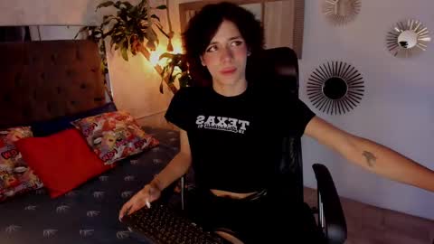 Snapshot of pixy_20 chatting on 10, 2, 2025 cris online show from 10, 2, 2025