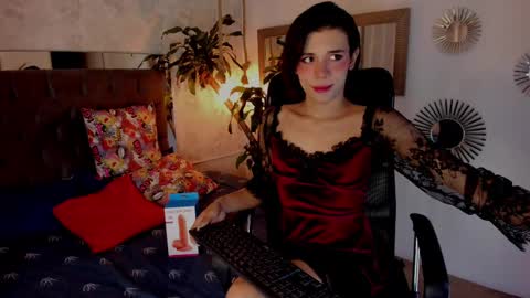 Snapshot of pixy_20 chatting on 11, 2, 2025 cris online show from 11, 2, 2025