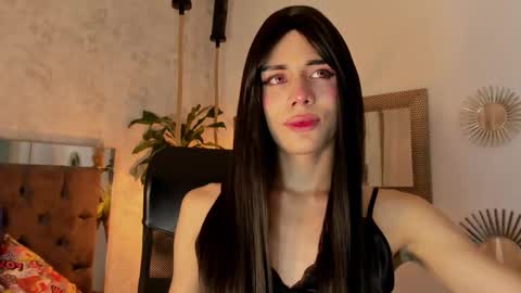 Snapshot of pixy_20 chatting on 5, 3, 2025 cris online show from 5, 3, 2025