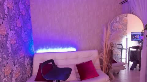 Snapshot of pixy_20 chatting on 3, 10, 2025 cris online show from 3, 10, 2025