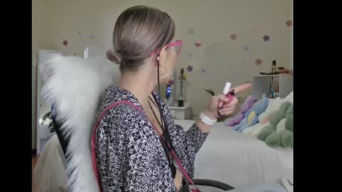 Lynn online show from 24, 1, 2025