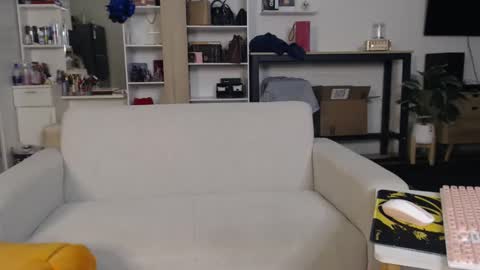 plasticgirll online show from 27, 12, 2024