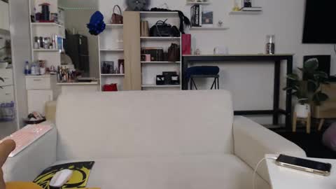 plasticgirll online show from 25, 1, 2025