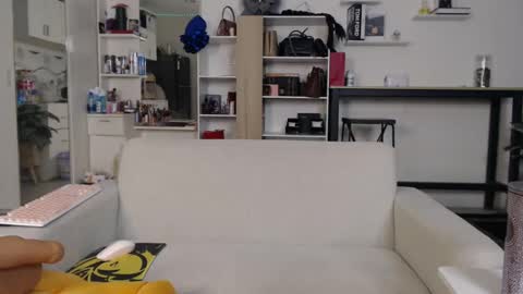 plasticgirll online show from 1, 2, 2025