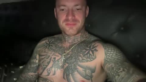 Snapshot of platinum_338 chatting on 29, 9, 2025 platinum_338 online show from 29, 9, 2025