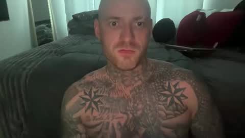 Snapshot of platinum_338 chatting on 18, 12, 2025 platinum_338 online show from 18, 12, 2025