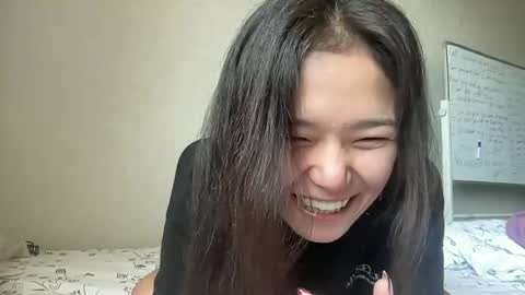 Minji online show from 5, 7, 2026