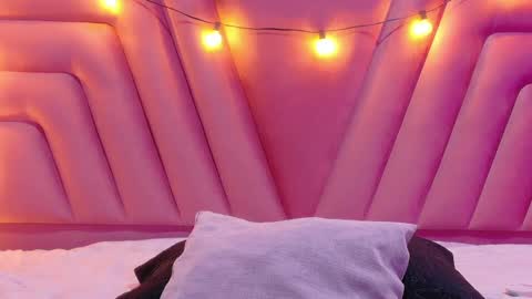 Snapshot of playfulcurvymommy chatting on 5, 10, 2025 Scarlett online show from 5, 10, 2025