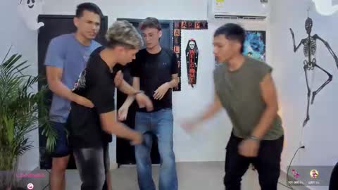 Snapshot of playhardsex chatting on 12, 10, 2025 online show from 12, 10, 2025