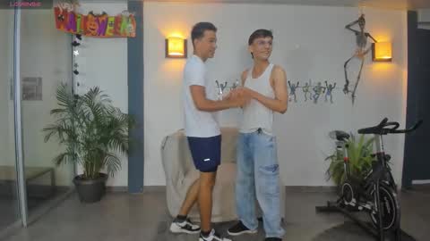 Snapshot of playhardsex chatting on 19, 10, 2025 online show from 19, 10, 2025