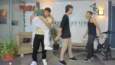 Snapshot of playhardsex chatting on 22, 10, 2025 online show from 22, 10, 2025