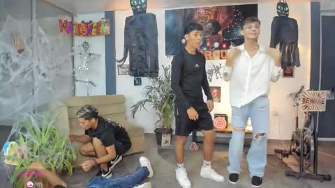 Snapshot of playhardsex chatting on 24, 10, 2025 online show from 24, 10, 2025