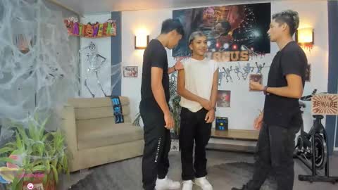 Snapshot of playhardsex chatting on 26, 10, 2025 online show from 26, 10, 2025