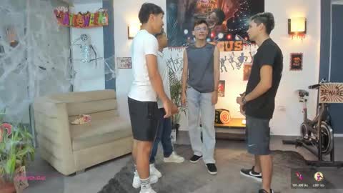 Snapshot of playhardsex chatting on 27, 10, 2025 online show from 27, 10, 2025