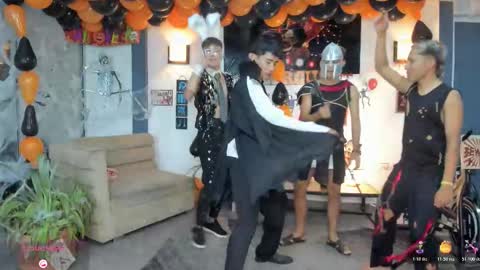 Snapshot of playhardsex chatting on 29, 10, 2025 online show from 29, 10, 2025