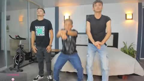 Snapshot of playhardsex chatting on 9, 11, 2025 online show from 9, 11, 2025