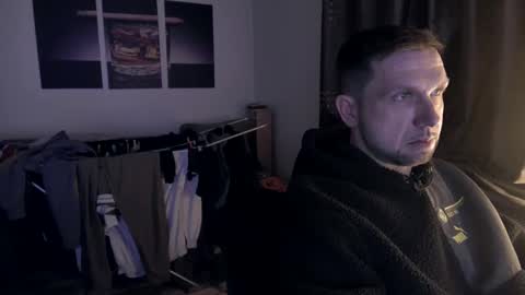 Hello ask me  . Im glad  to see you here in my room. Welcome PVT is open online show from 22, 1, 2025