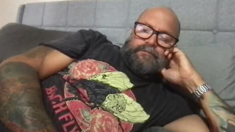 Snapshot of pleasesitonmycock chatting on 17, 9, 2025 PleaseSitOnMyCock online show from 17, 9, 2025