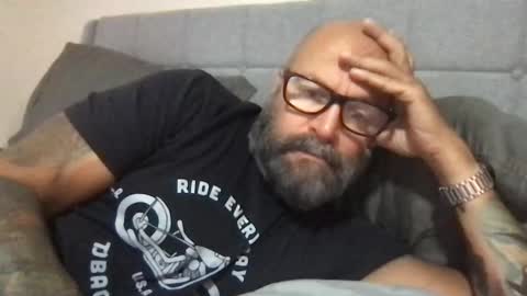 Snapshot of pleasesitonmycock chatting on 28, 9, 2025 PleaseSitOnMyCock online show from 28, 9, 2025