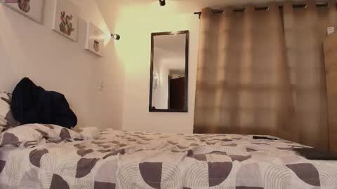 Snapshot of pleasurecompany chatting on 22, 11, 2025 sergio natalie online show from 22, 11, 2025