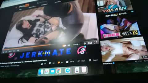 Snapshot of pleasuremebi chatting on 23, 10, 2025 PleasureMeBi online show from 23, 10, 2025