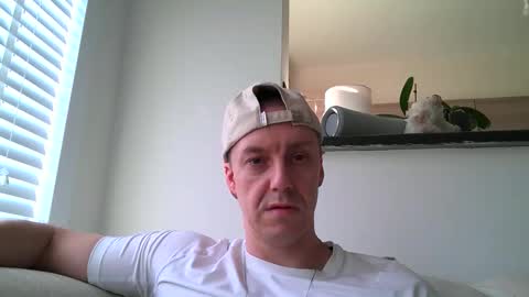 Snapshot of ploki2000 chatting on 9, 11, 2025 Kevin online show from 9, 11, 2025