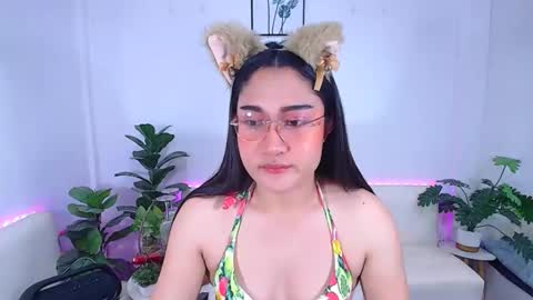 Snapshot of ploysaithailand chatting on 1, 11, 2025 Ploysai online show from 1, 11, 2025