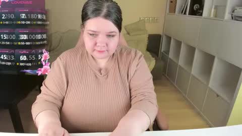 Snapshot of plum_pie__ chatting on 14, 12, 2025 Alice online show from 14, 12, 2025