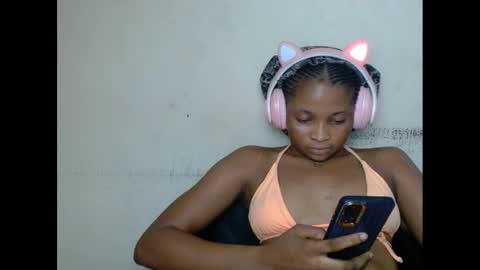 Snapshot of plumnjuicyx chatting on 24, 2, 2025 plumnjuicyx online show from 24, 2, 2025